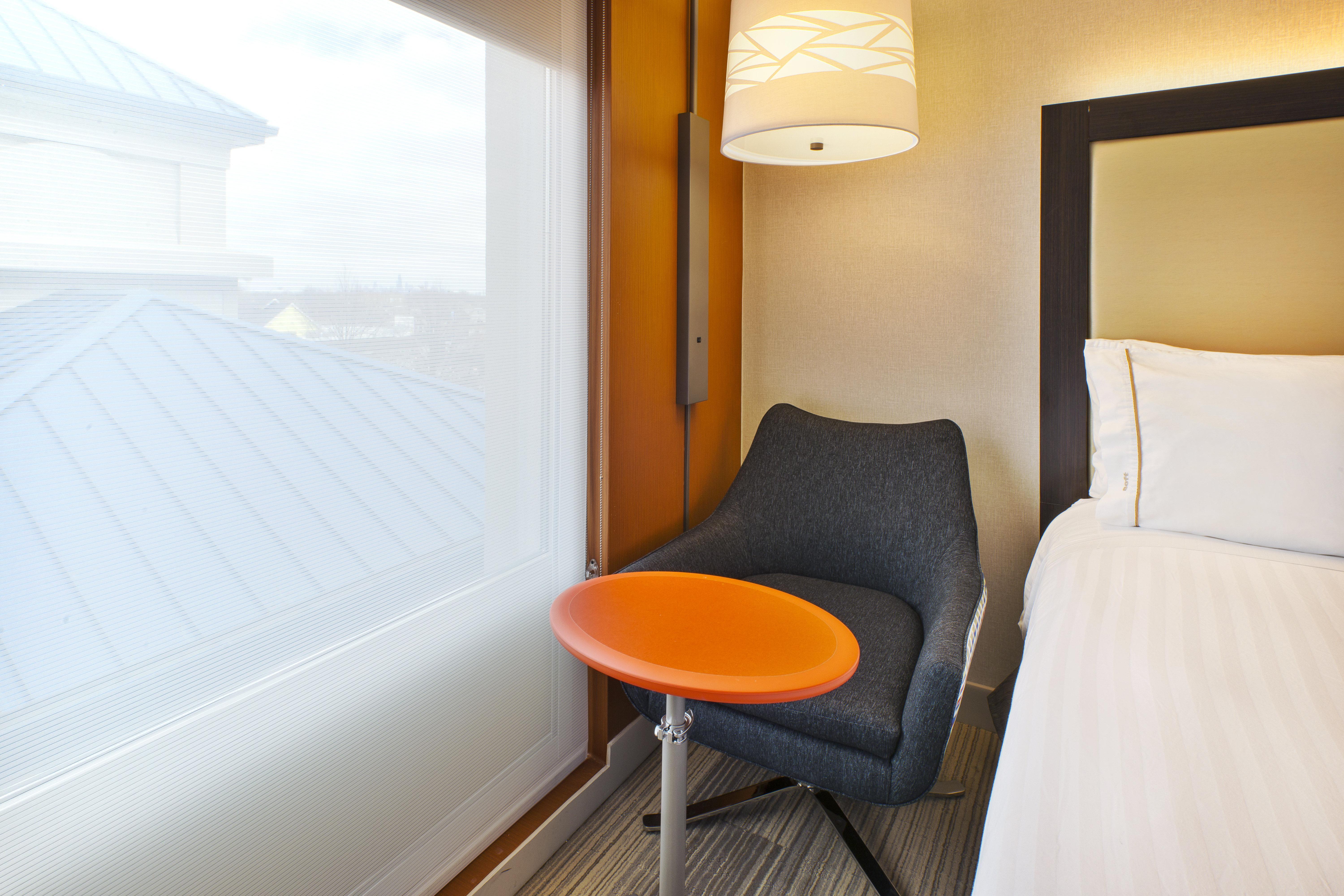 Holiday Inn Express & Suites Chicago-Midway Airport By Ihg Bedford Park Exterior photo