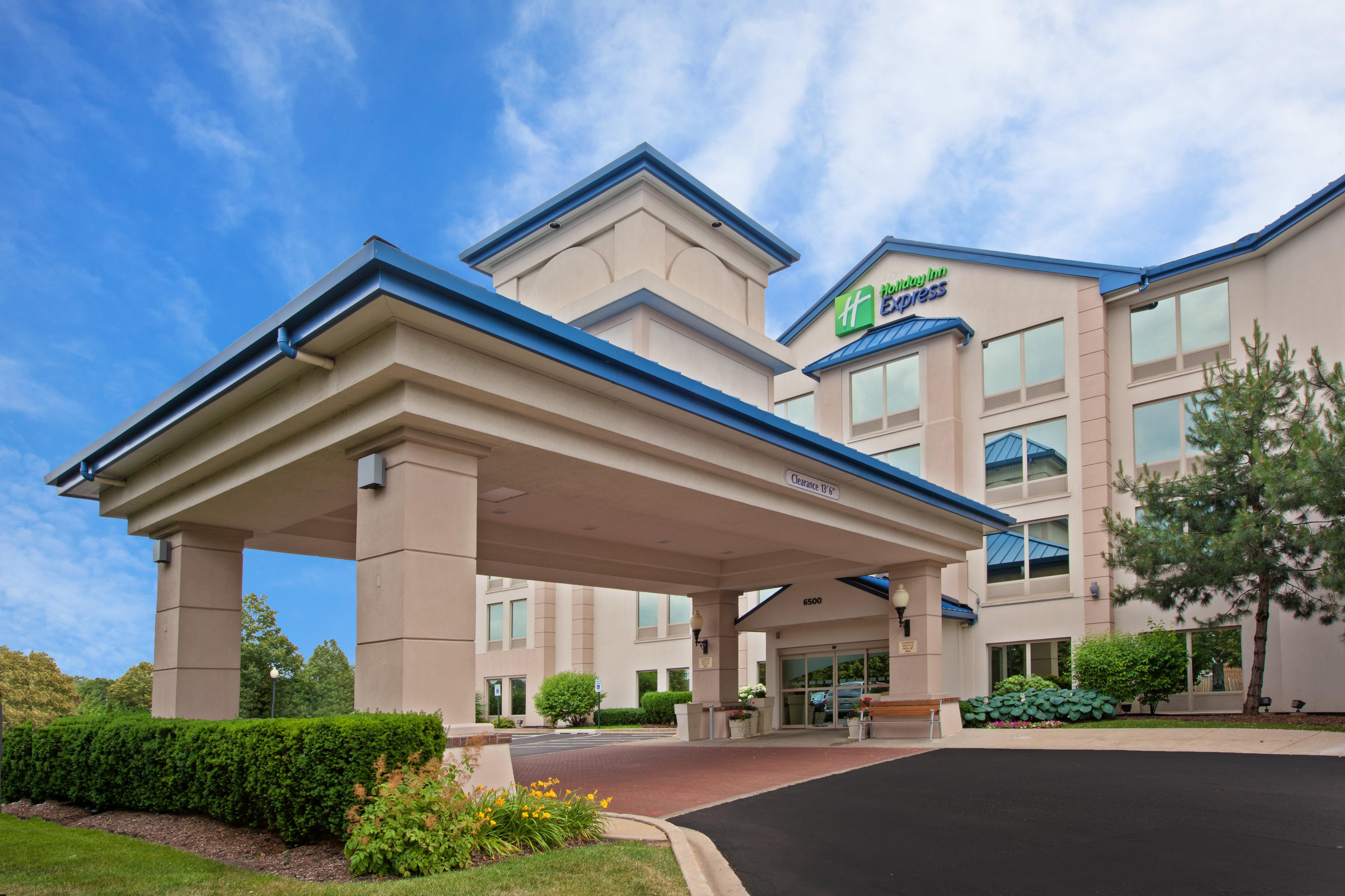 Holiday Inn Express & Suites Chicago-Midway Airport By Ihg Bedford Park Exterior photo